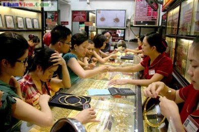 Giá vàng ngày 7-8-2014: Đà tăng mạnh khi căng thẳng chính trị leo thang